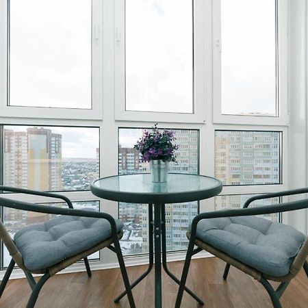Уютные Апартаменты На Улице Русова 7 Метро 15 Минут Kiew Exterior foto